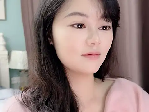 sarah111's Live XXX Chat