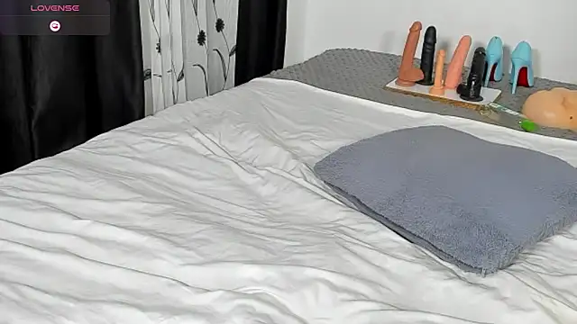 Chatroom XXX en direct de CREAMY_BUBBLEGUM