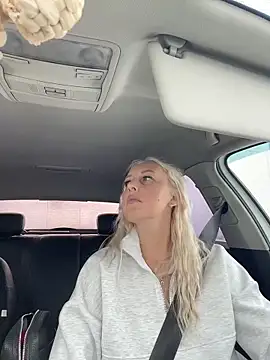 XXX chat uživo modela MerlinDave