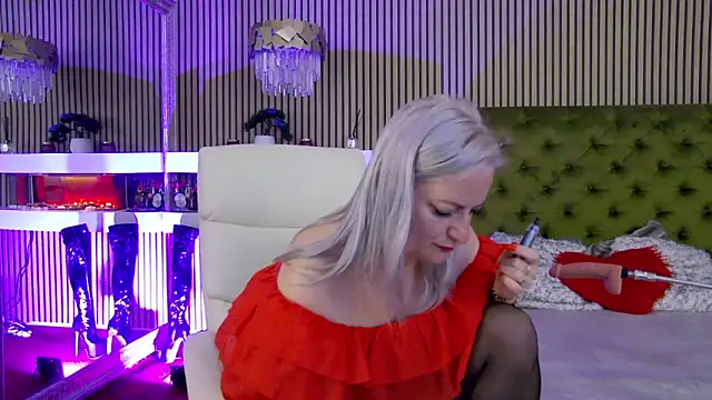 LadyTouch Live XXX Chat