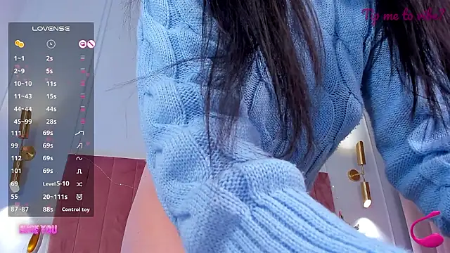 Mayzzie Chat XXX live