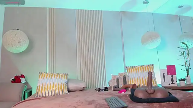 sabrina_shark_ élő XXX-chatje