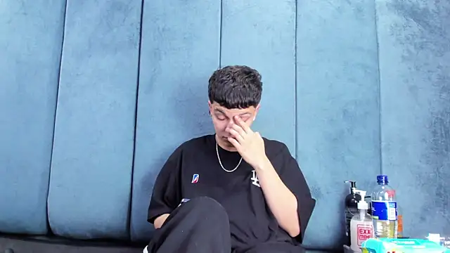 Megan_Thompson_ élő XXX-chatje