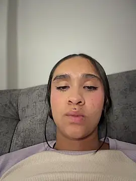 XXX chat uživo modela Isabella-Teen