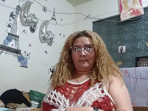 Perla1981-- – webcam-show