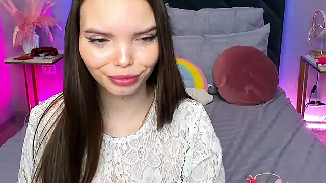 Curvy_Dynamite_ Live XXX-chat