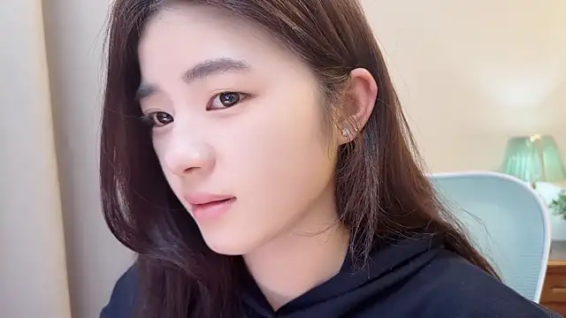 Nicole20266 Show Webcam