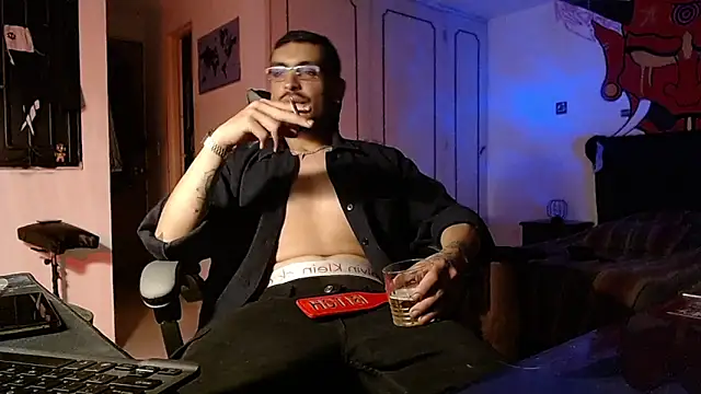 malek_xarx_ élő XXX-chatje