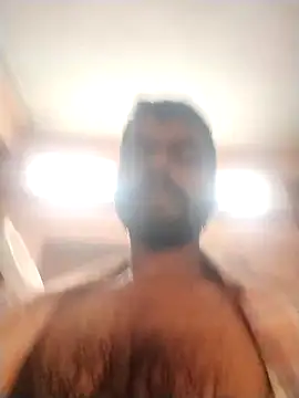 Teluguking143 élő XXX-chatje