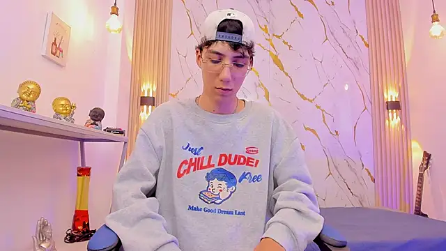 Pokazy przed kamerką – Nikolay_Gregori