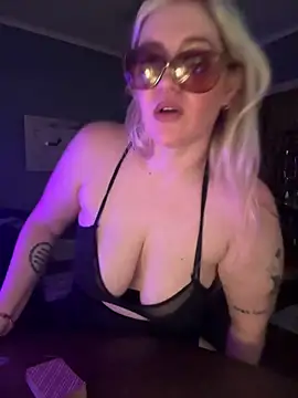 XXX chat uživo modela Granlady7