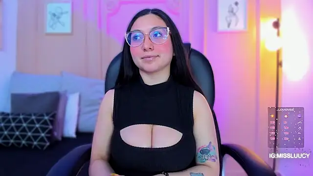 lucy_neil – Naživo XXX chat