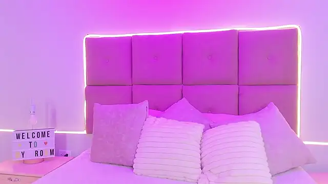 Онлайн чат XXX TaraCarson