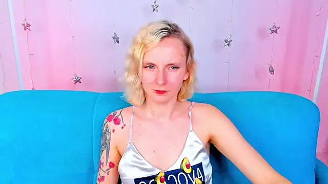 LikiLips' Live XXX Chat