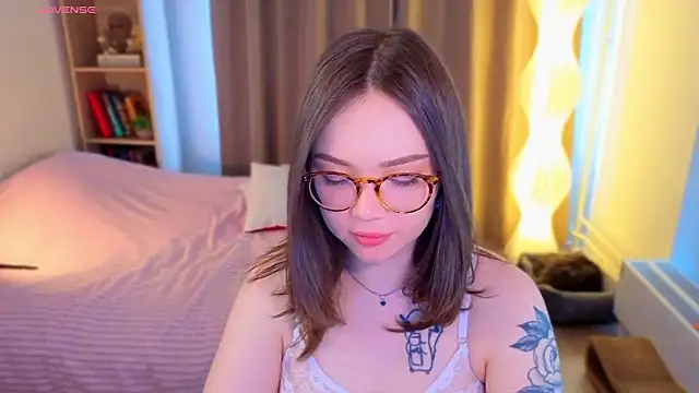 MilenaSaint Chat XXX live