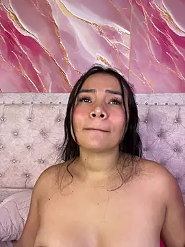 Rousse_blue Chat XXX live