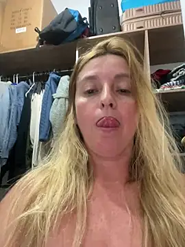 Show de moniquerainx na webcam