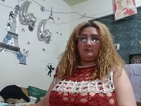 Perla1981-- Live XXX-Chat