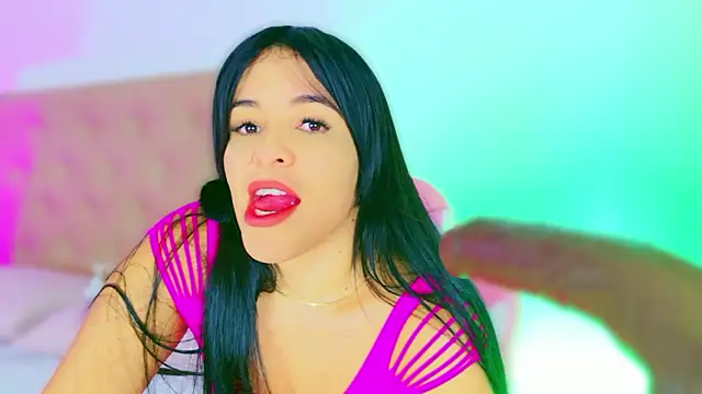 Chat +18 de CharlootteEvans ao vivo