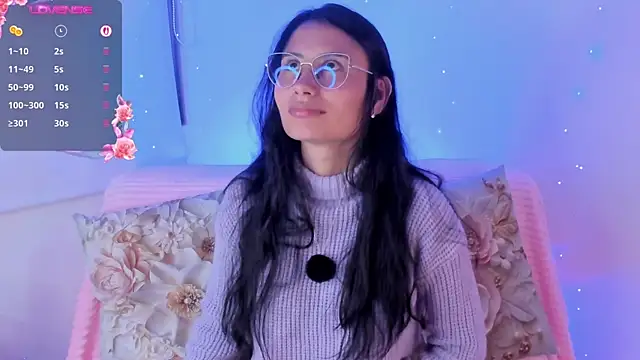 Chat +18 de NayeCloud ao vivo