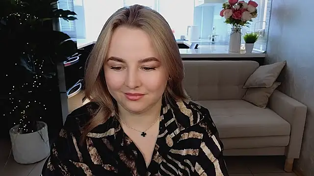 Mira_Mermayd Adlı Modelin Canlı XXX Sohbeti