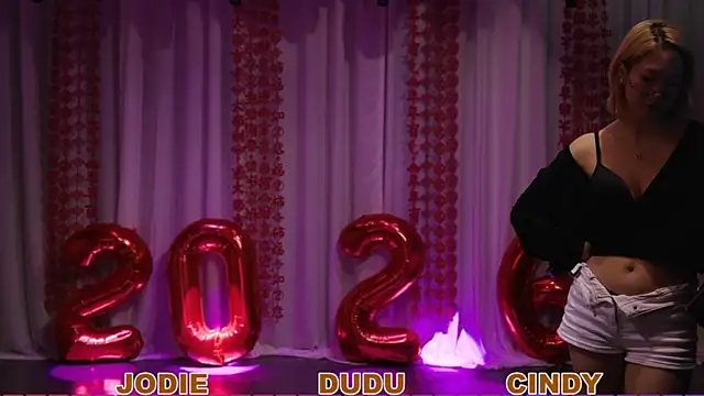 yznt-dudu 网络视讯表演