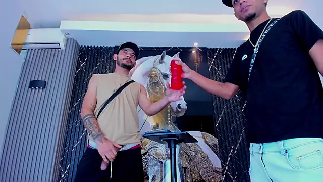 Mighty_Boys_888 webcam show