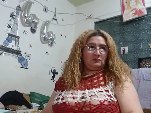 Perla1981-- Live XXX Chat