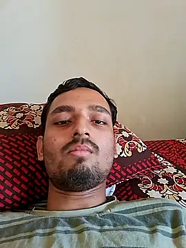 callmejaggy: διαδικτυακό σόου στην κάμερα