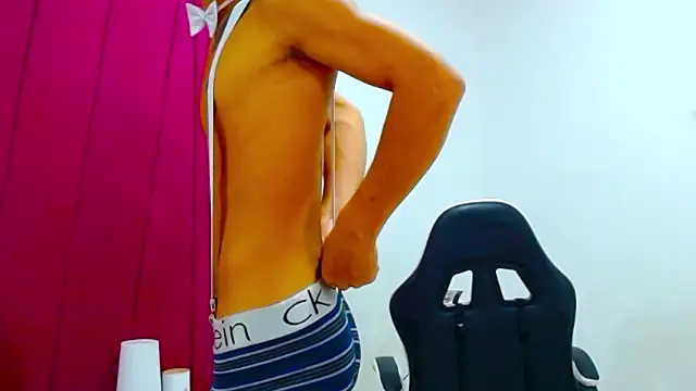 pipe_hot04のライブXXXチャット