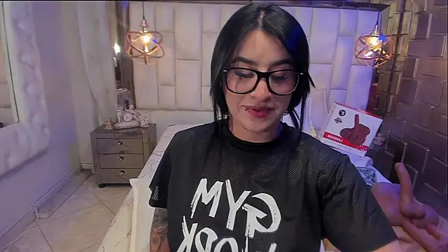 Nara_belen Adlı Modelin Canlı XXX Sohbeti