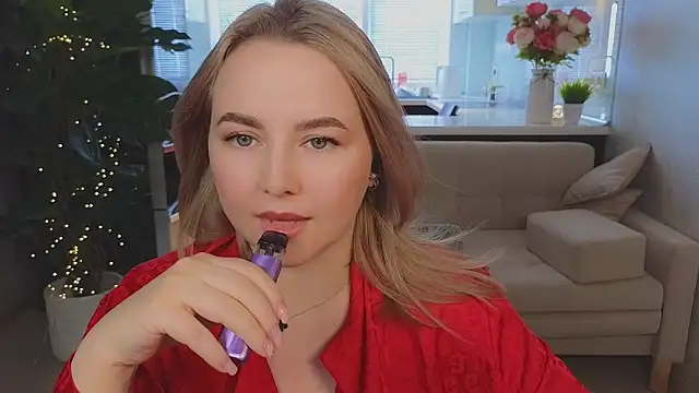 Mira_Mermayd élő XXX-chatje