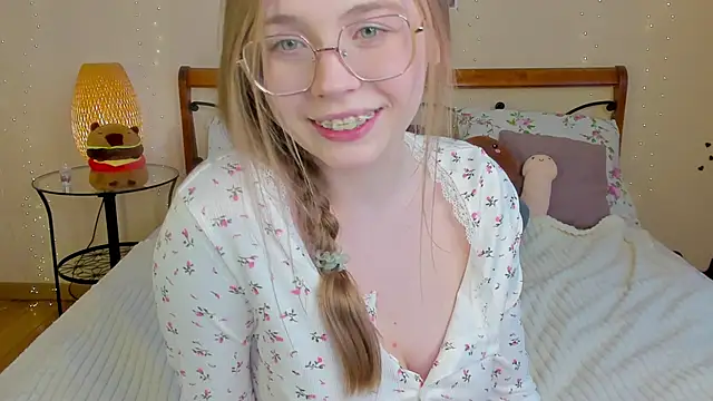 miya_soft's Live XXX Chat