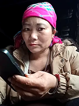 Chat +18 de Lindxx-hot ao vivo