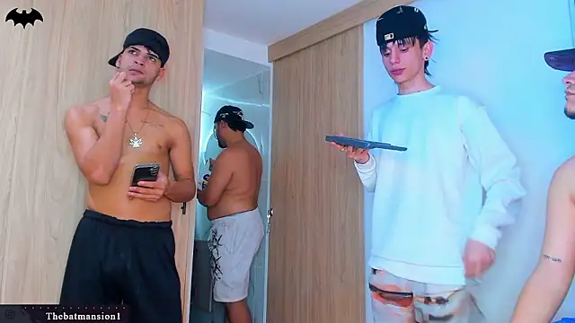 TheBatMansion Live XXX-chat