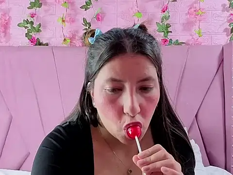 EmberCooper_ Live XXX-chat