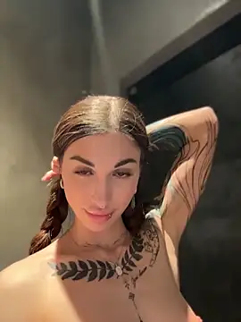 Chatroom XXX en direct de Charming_Ritta