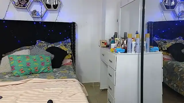 charlotte_077 Chat XXX live