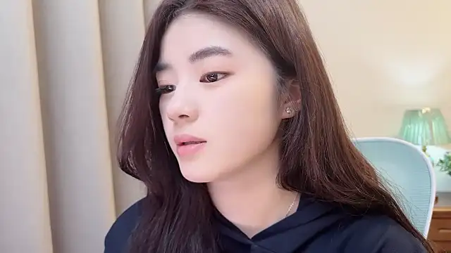 Chat +18 de Nicole20266 ao vivo