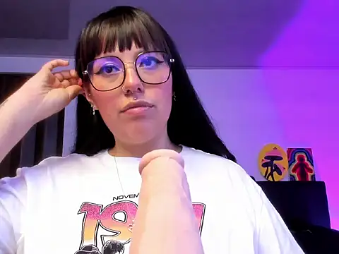 nataliasweet98 Adlı Modelin Canlı XXX Sohbeti