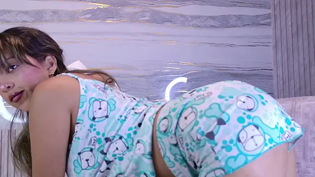 Abby18_ live XXX chat