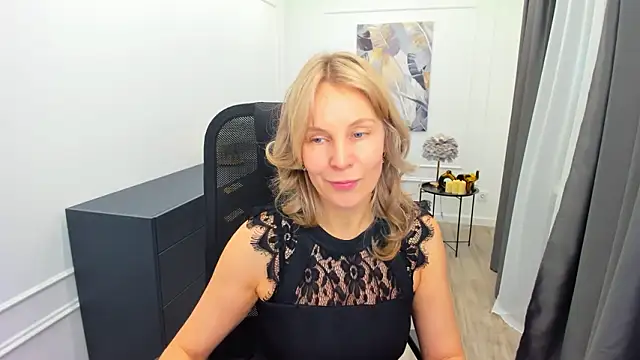 Sinty_Devis 即時 XXX 聊天