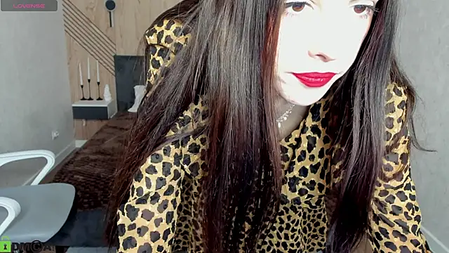 Chat +18 de elise_robbie ao vivo