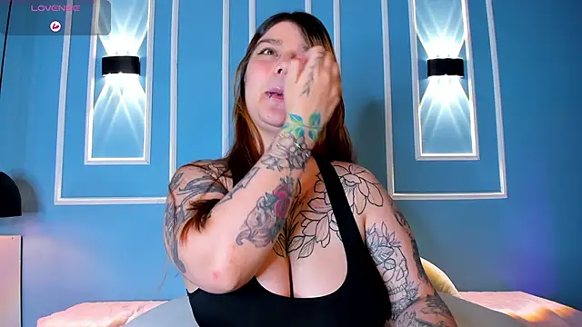 julieta_zc's Live XXX Chat