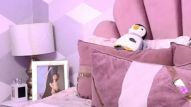 KylieMonnett – Naživo XXX chat