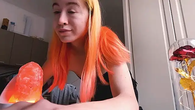 EmilyHein élő XXX-chatje