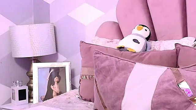 KylieMonnett Webcam Show