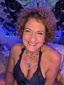 SuzyCatzz Live XXX-Chat