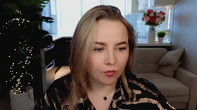 Mira_Mermayd Live XXX-Chat