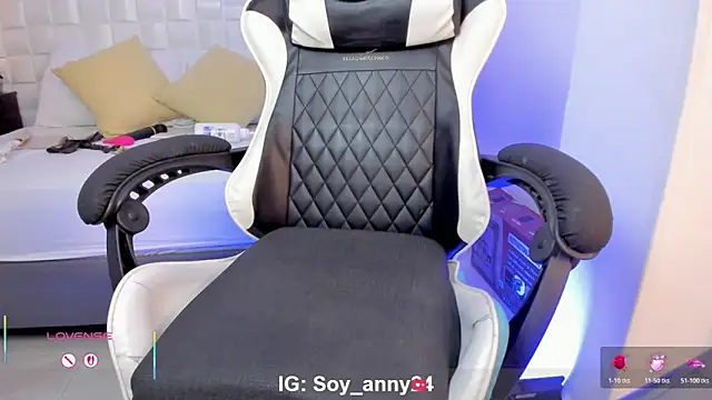 anny_rouse24's Live XXX Chat